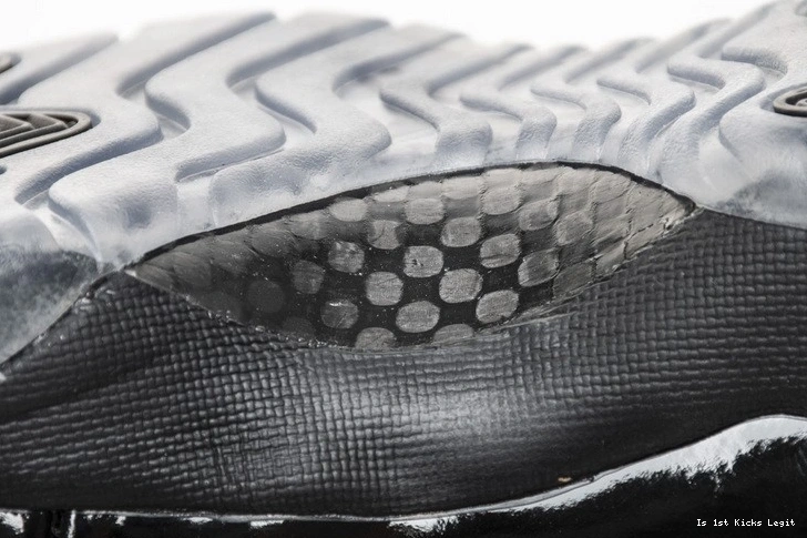 Jordan 378037-005 Air Retro Gown and 11 Cap 1118